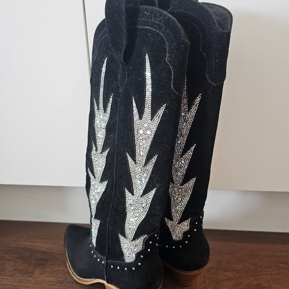 Cowboy Boots (27 Boutique Calgary) Size 6.5 - Picture 5 of 6